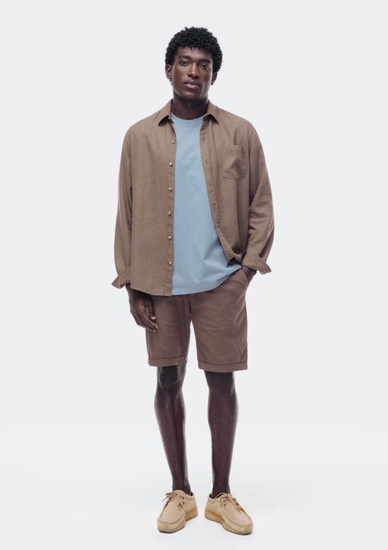 Foto do produto: Bermuda Básica Masculina Em Sarja Com Elastano - Marrom