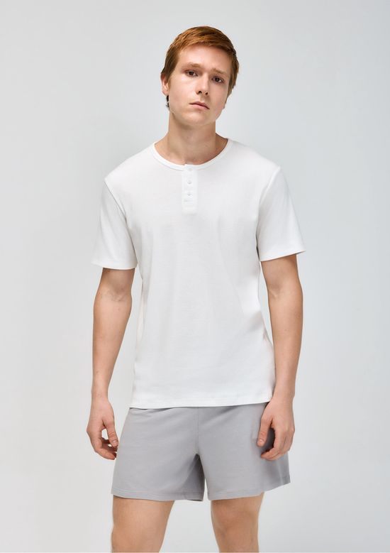 Foto do produto: Pijama Curto Masculino Gola Henley - Off white