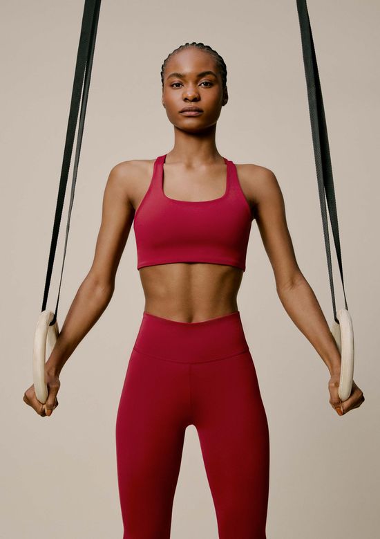 Foto do produto: Top Esportivo Feminino Hero Com Fio LYCRA® - Vermelho