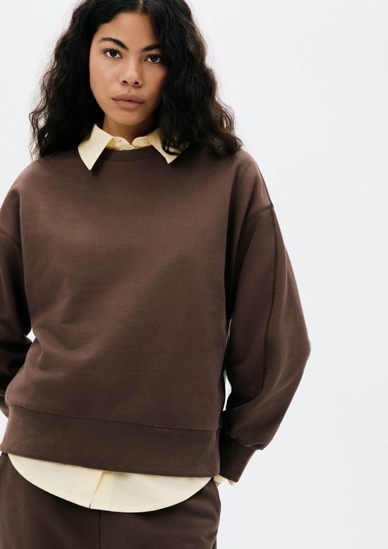 Foto do produto: Blusão Básico Feminino Comfort Em Moletom - Marrom