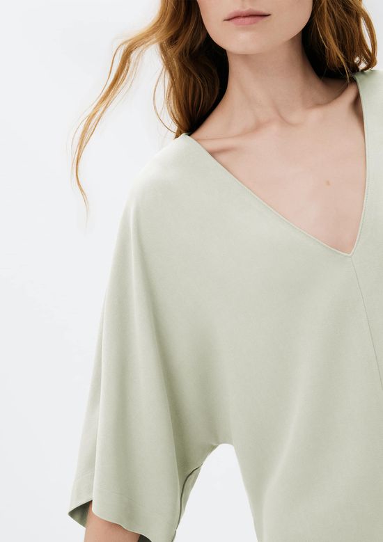 Foto do produto: Blusa Feminina Decote V Manga 3/4 - Verde