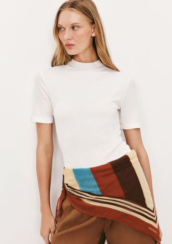 Foto do produto: Blusa Básica Feminina Gola Alta Em Ribana Canelada - Creme