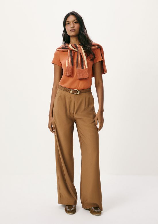 Foto do produto: Camiseta Básica Feminina Slim World - Laranja