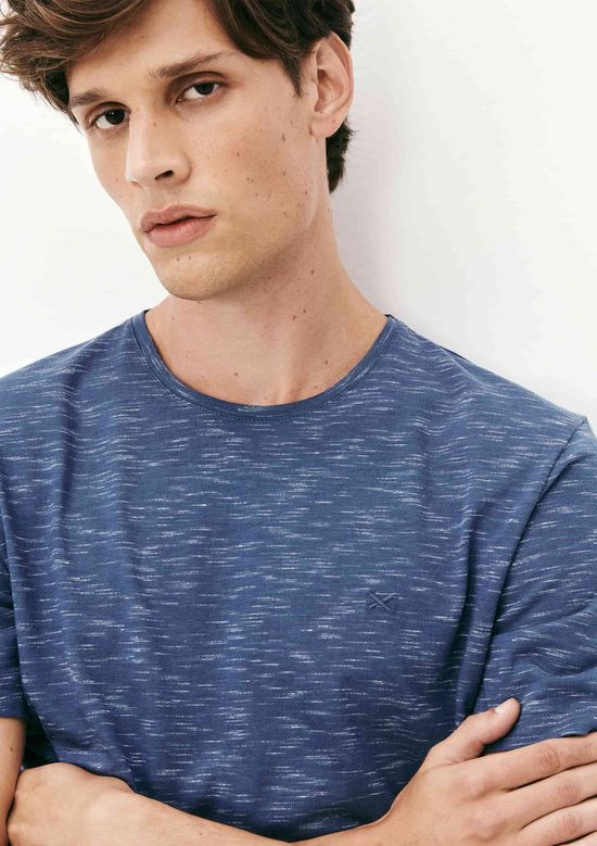 Foto do produto: Camiseta Básica Masculina Regular Em Malha Jet Com Bordado - Azul