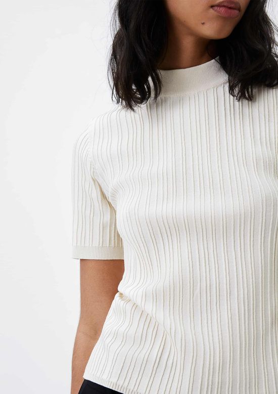 Foto do produto: Blusa Feminina Manga Curta Em Tricô - Off white