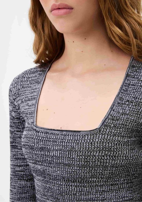 Foto do produto: Blusa Feminina Manga Longa Em Tricô - Cinza