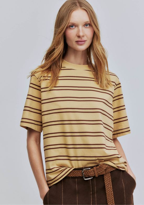 Foto do produto: Camiseta Feminina Box Listrada Hering + Welcome - Bege
