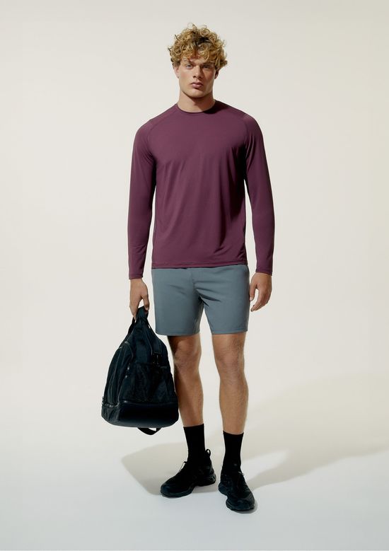 Foto do produto: Camiseta Esportiva Masculina Manga Longa Com Refletivo - Vinho