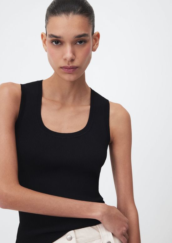 Foto do produto: Regata Feminina Em Tricô - Preto