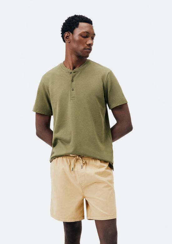 Foto do produto: Shorts Masculino De Sarja - Bege