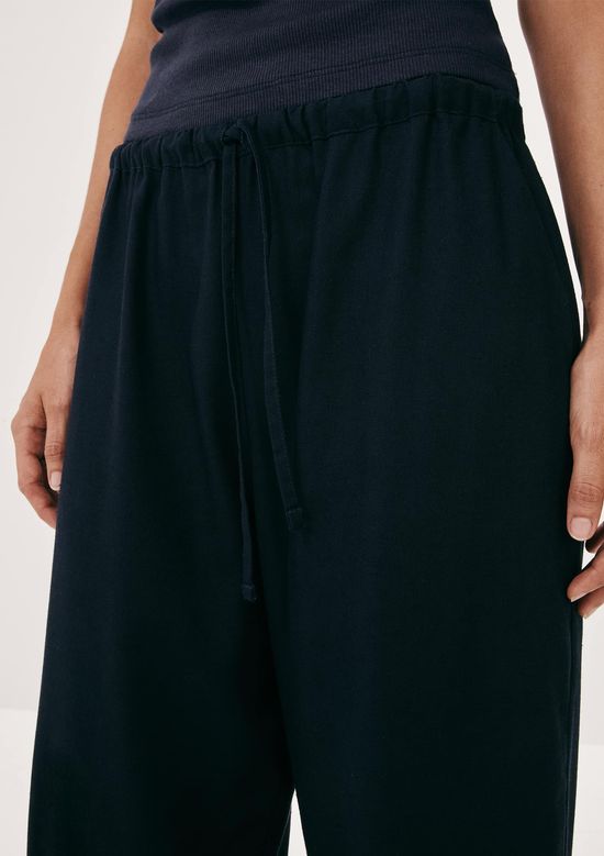 Foto do produto: Calça Feminina Wide Leg Em Viscolinho - Azul