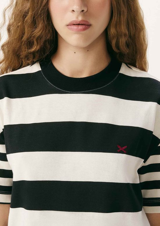 Foto do produto: Camiseta Feminina Stripe Com Bordado - Preto