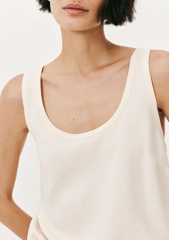 Foto do produto: Regata Feminina Decote U Em Peach Touch - Off white
