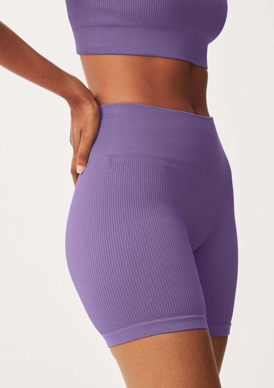 Foto do produto: Bermuda Esportiva Feminina Biker Sem Costura - Roxo
