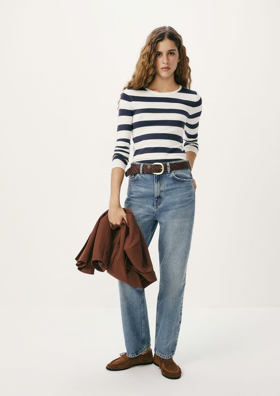 Foto do produto: Blusa Feminina Manga Longa Slim Listrada Em Tricô - Branco