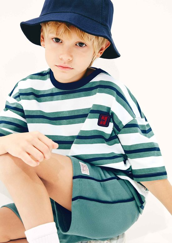 Foto do produto: Camiseta Infantil Menino Oversized Com Patch - Verde