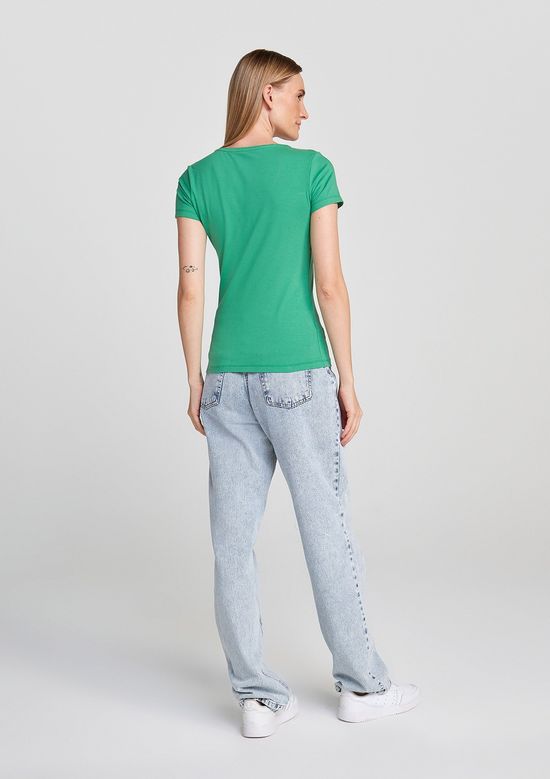 Foto do produto: Blusa Básica Feminina Decote V Com Elastano - Verde