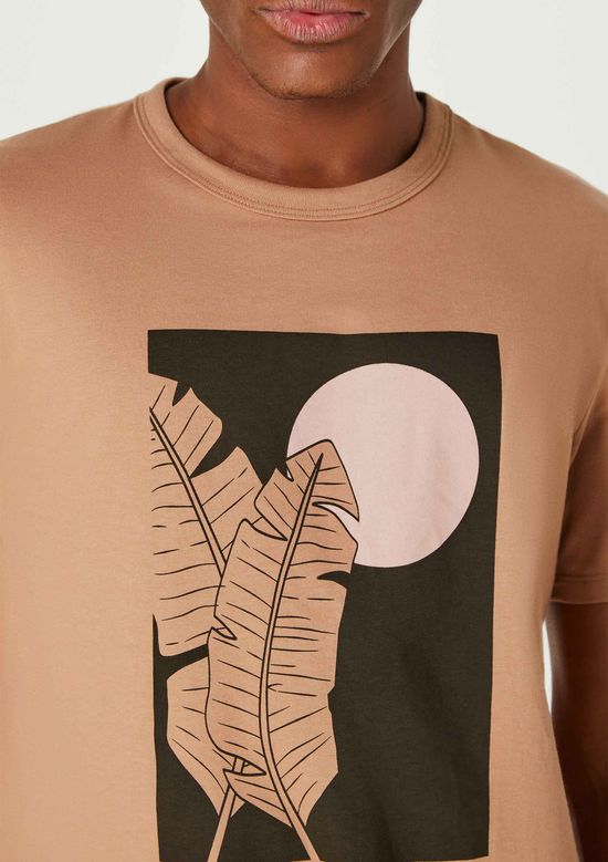 Foto do produto: Camiseta Masculina Manga Curta Com Estampa - Marrom