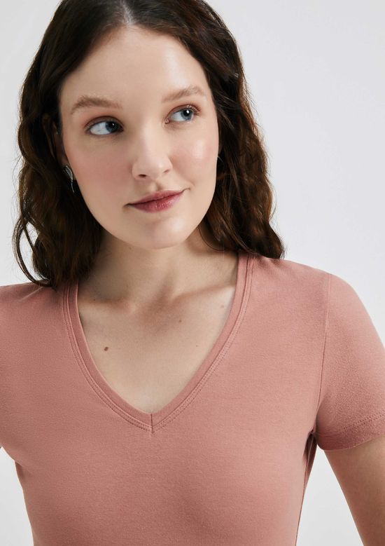 Foto do produto: Blusa Básica Feminina Slim Decote V - Marsala