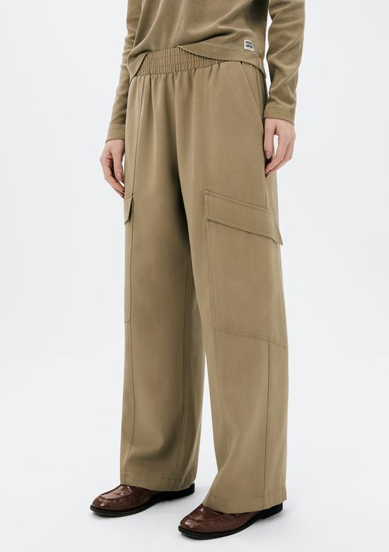 Foto do produto: Calça Feminina Reta Em Peachtouch Toque Macio - Verde