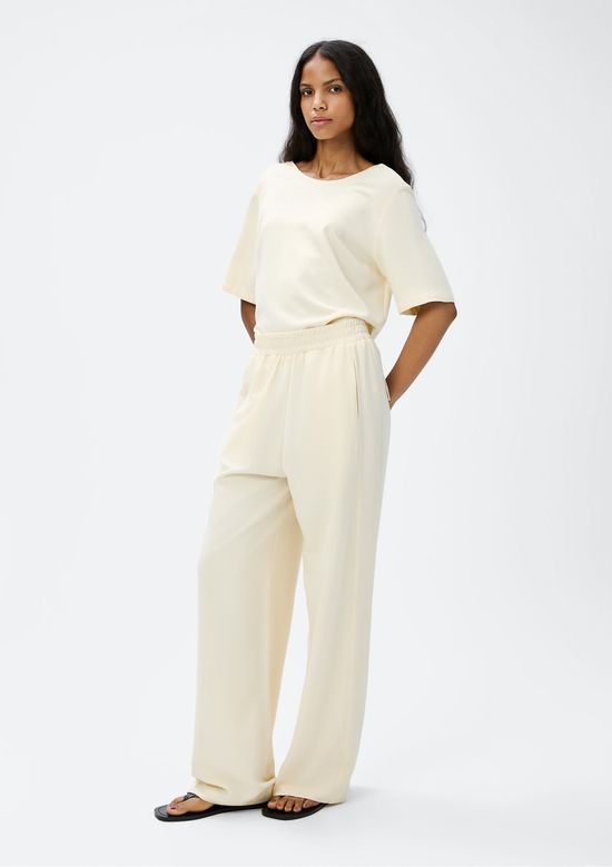 Foto do produto: Calça Feminina Reta Cintura Média - Creme