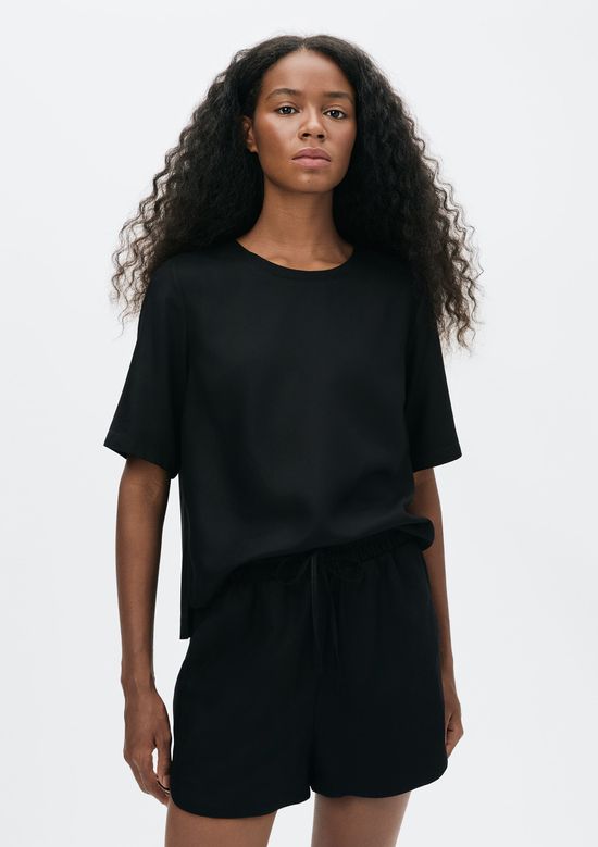 Foto do produto: Blusa Feminina Em Viscose Creponada - Preto