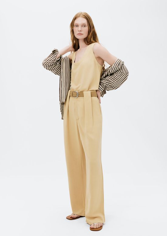 Foto do produto: Calça Feminina Reta Cintura Média Em Viscose - Bege