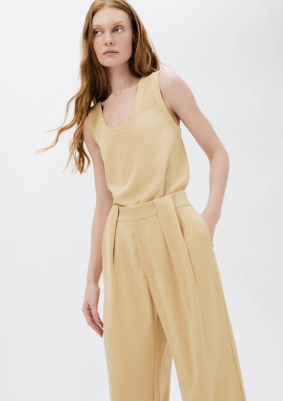 Foto do produto: Calça Feminina Reta Cintura Média Em Viscose - Bege