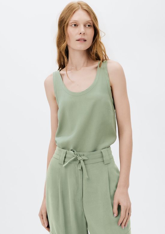 Foto do produto: Regata Feminina Em Peach Touch - Verde