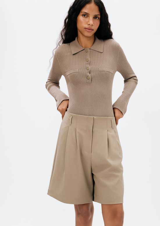 Foto do produto: Bermuda Feminina Reta em Alfaiataria - Bege