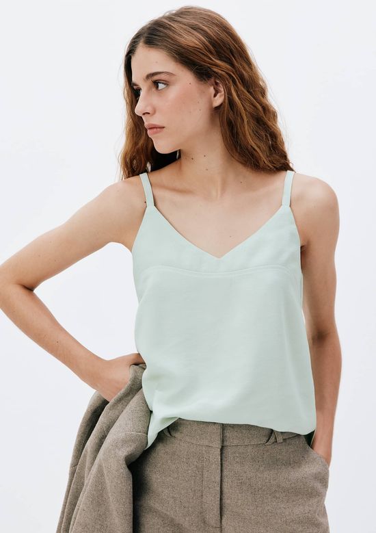 Foto do produto: Regata Feminina Decote V Em Viscose - Verde