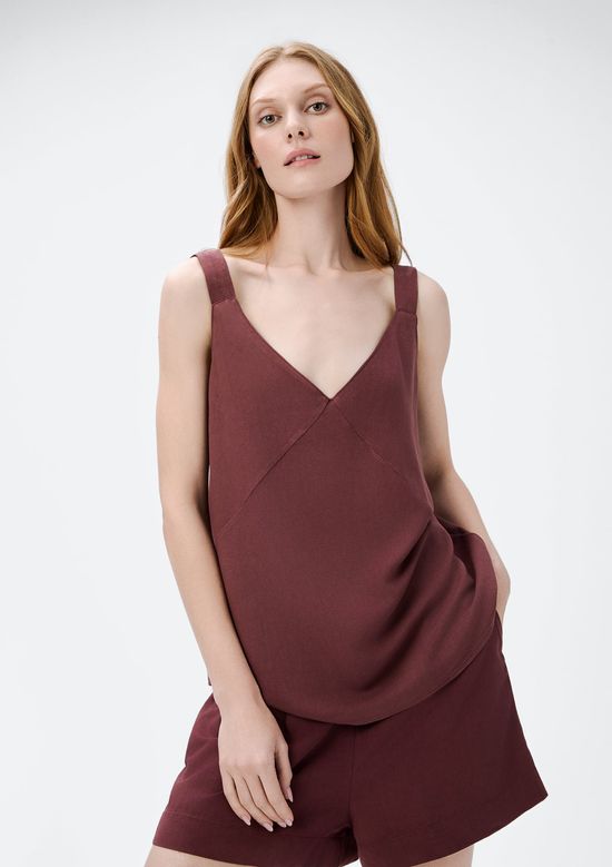 Foto do produto: Regata Feminina Decote V - Vinho