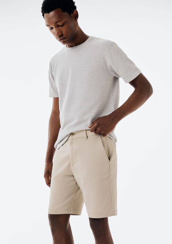 Foto do produto: Bermuda Masculina Reta em Sarja - Bege