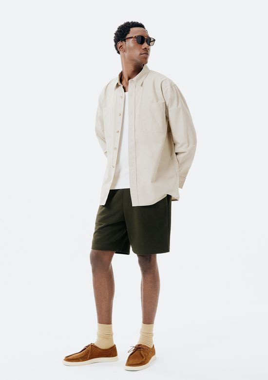 Foto do produto: Camisa Masculina Regular com Bolso Frontal - Bege