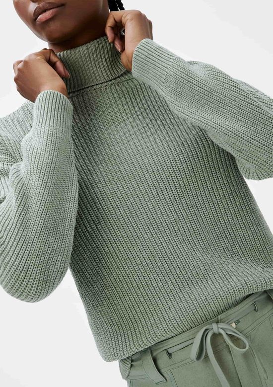 Foto do produto: Blusão Feminino Em Tricô Gola Alta - Verde