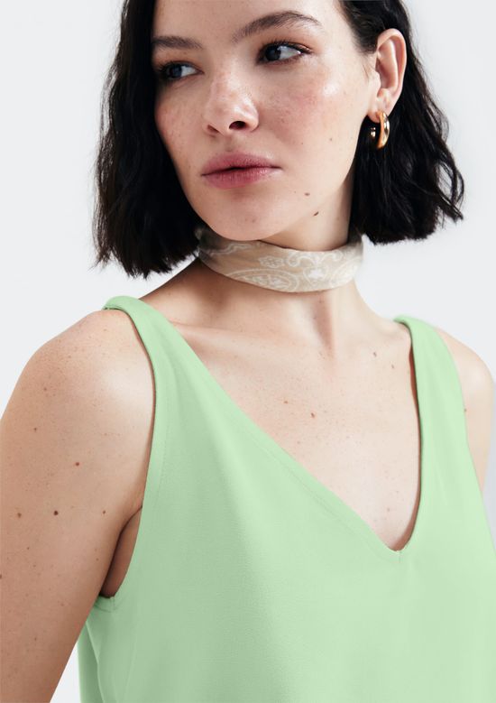Foto do produto: Regata Feminina Em Tecido Creponado - Verde
