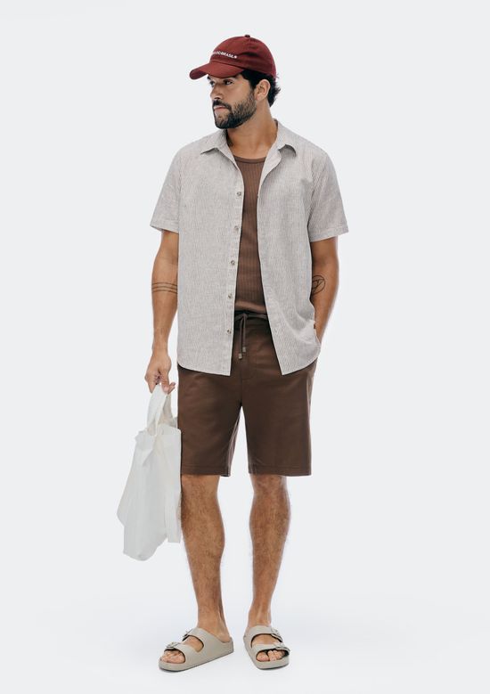 Foto do produto: Bermuda Masculina Em Sarja Empapelada - Marrom