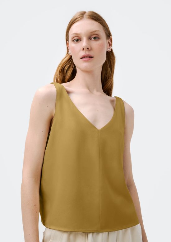 Foto do produto: Regata Feminina Decote V Em Tecido Creponado - Caqui