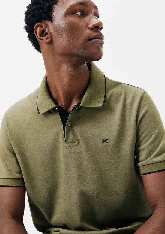 Foto do produto: Camisa Polo Básica Masculina Em Piquet Com Bordado - Verde