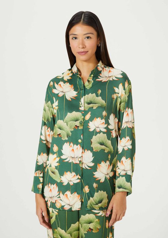 Foto do produto: Camisa Feminina Manga Longa Floral Hering + Thai de Melo - Verde