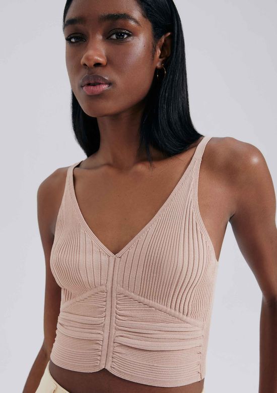 Foto do produto: Regata Cropped Feminina Em Tricô Leve - Bege