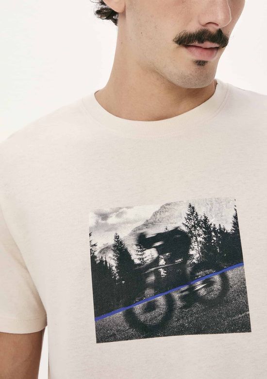 Foto do produto: Camiseta Masculina Manga Curta Com Estampa - Bege