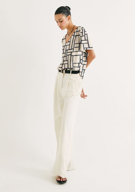 Foto do produto: Blusa Feminina Em Viscose Estampada - Off white