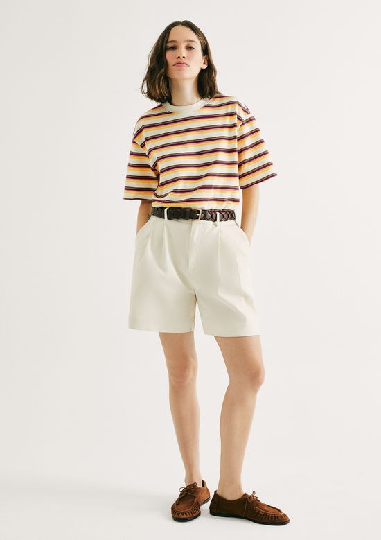 Foto do produto: Shorts Feminino Reto Em Alfaiataria - Creme
