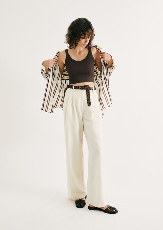 Foto do produto: Regata Básica Feminina Cropped Em Ribana Canelada - Marrom