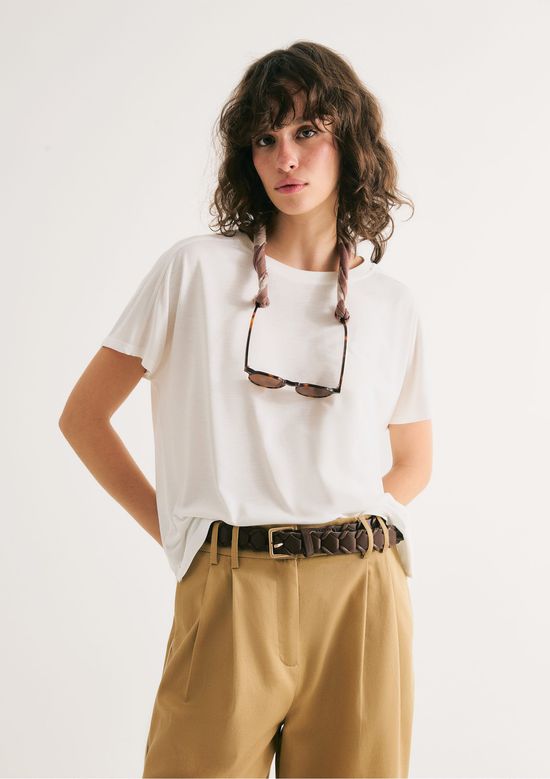 Foto do produto: Blusa Feminina Regular Em Viscose - Off white