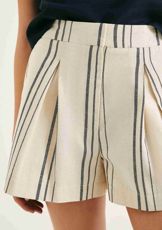Foto do produto: Shorts Feminino Em Alfaiataria Com Linho - Marrom