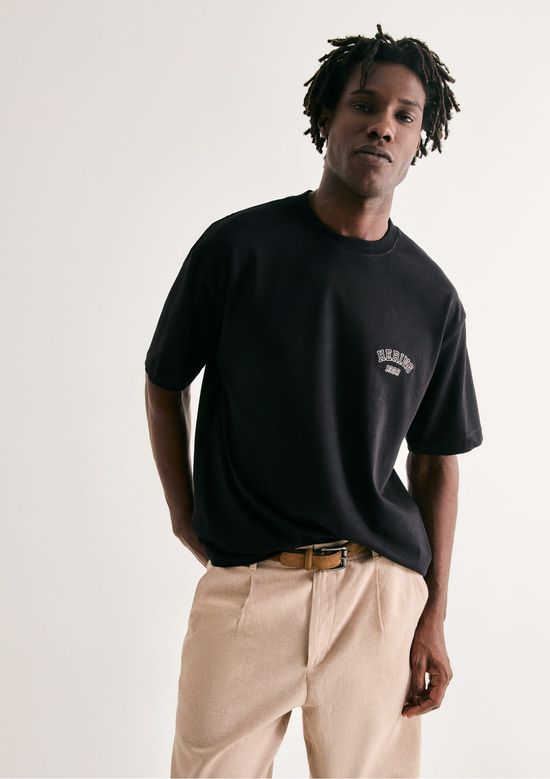 Foto do produto: Camiseta Unissex Relaxed Manga Curta Com Bordado - Preto