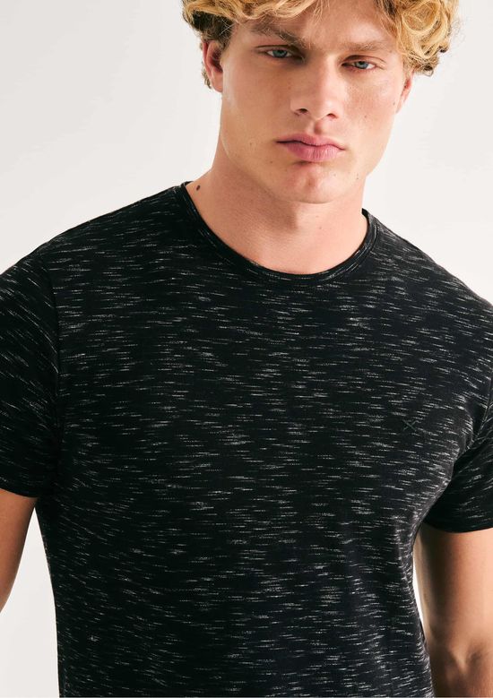 Foto do produto: Camiseta Básica Masculina Regular Em Malha Jet Com Bordado - Preto