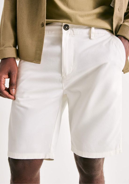 Foto do produto: Bermuda Básica Masculina Chino Reta Em Sarja - Off white